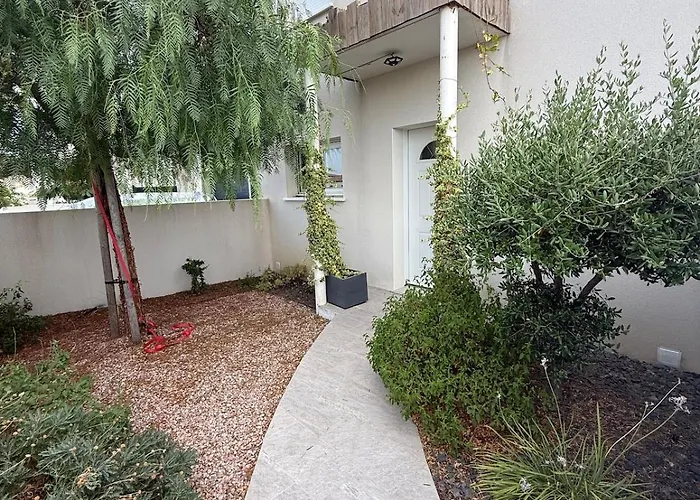 Vila Belle Neuve Avec Jardin Et Parking Prive *